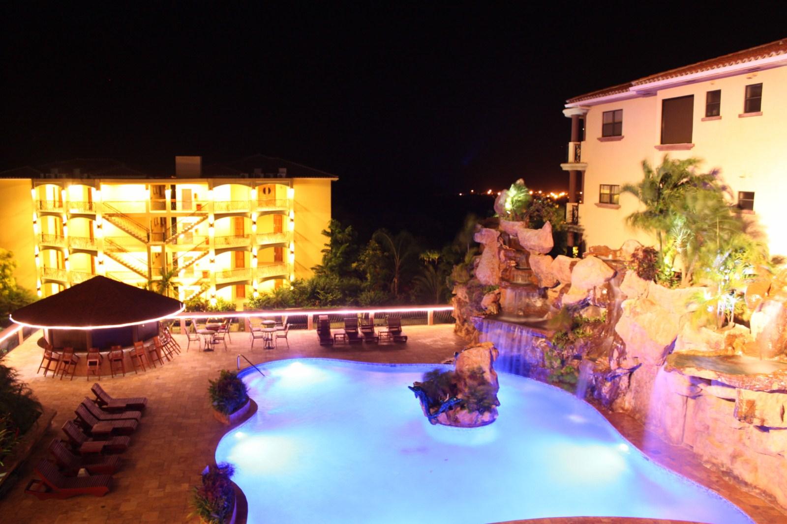 Clarion Suites Roatan At Pineapple Villas French Harbour Zewnętrze zdjęcie